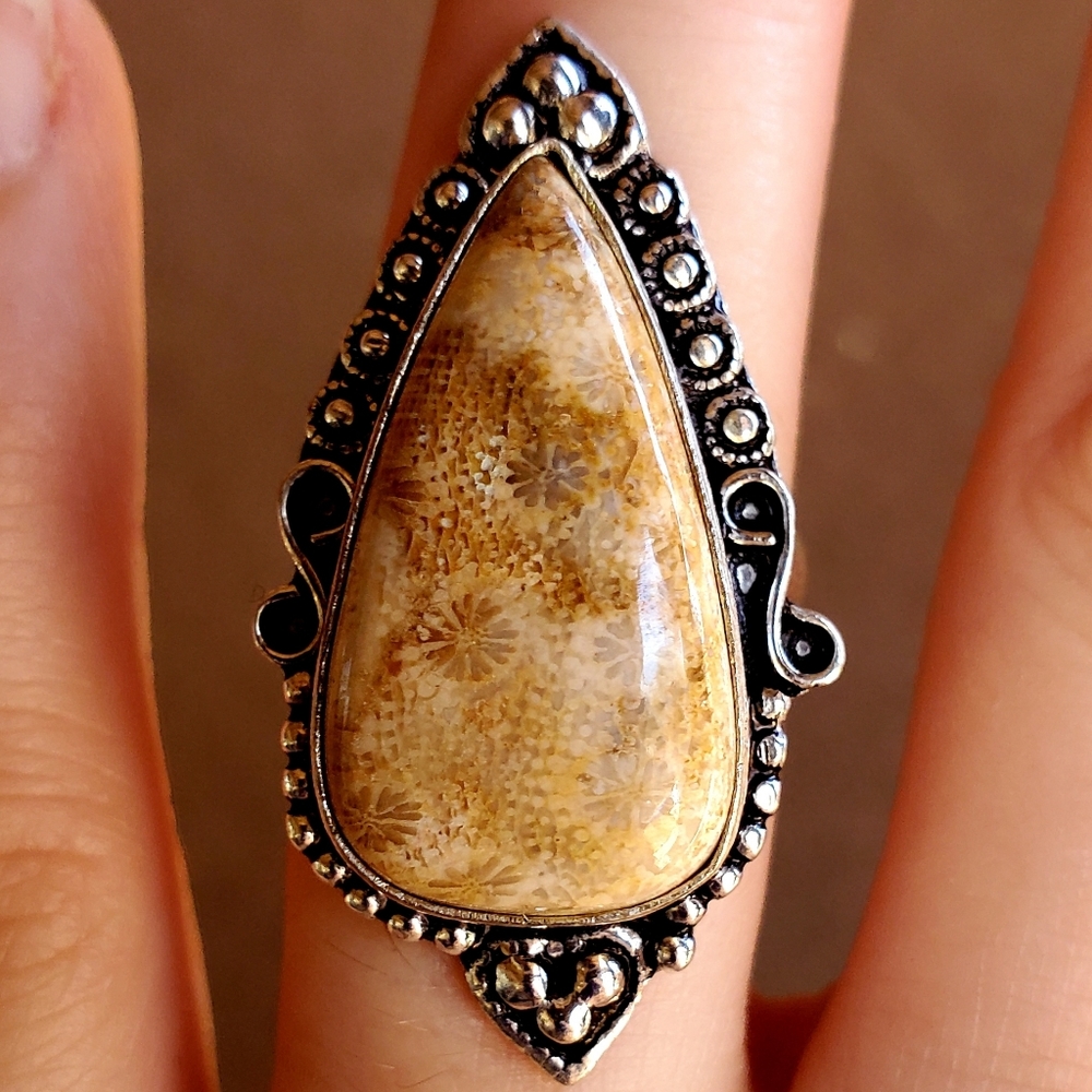 *Sale* New Fossil Coral 925 Silver Ring. - Picture 2 of 7